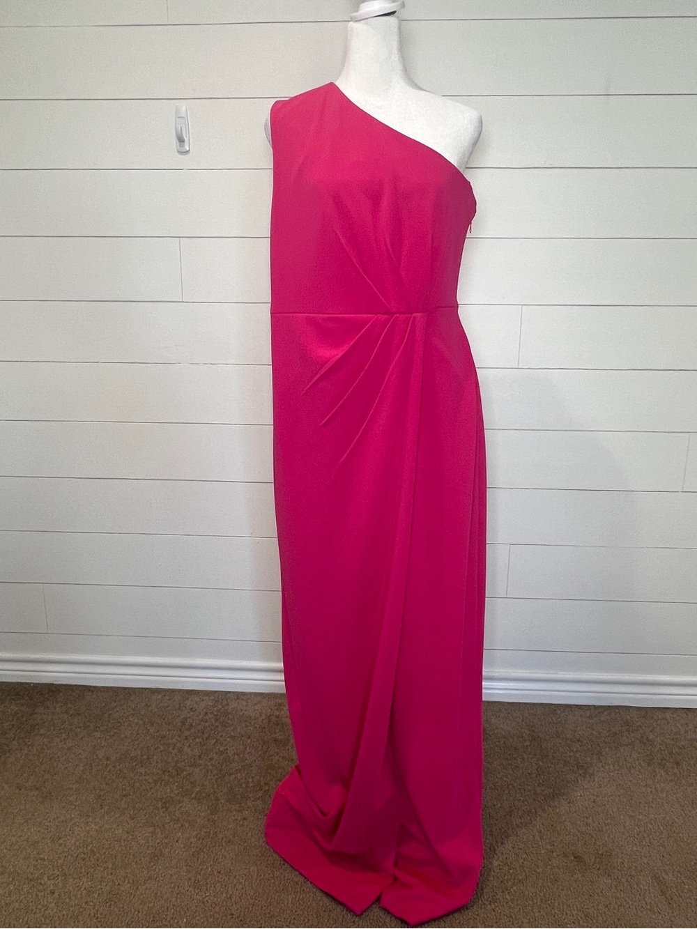 Calvin Klein One-Shoulder Crepe Fuchsia Evening Gown